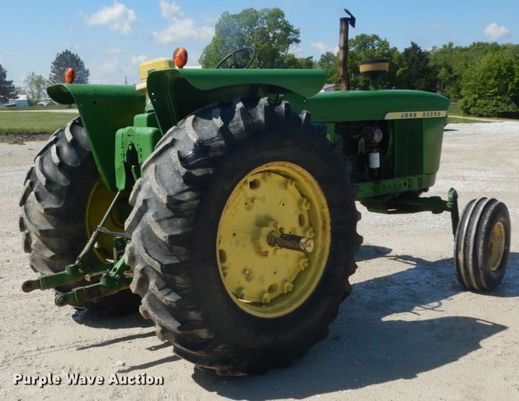 image for item GU9987 1967 John Deere 4020 tractor