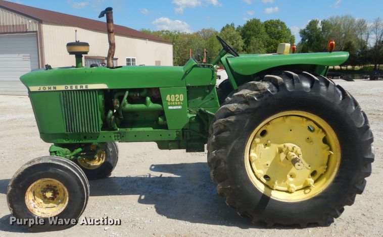 image for item GU9987 1967 John Deere 4020 tractor
