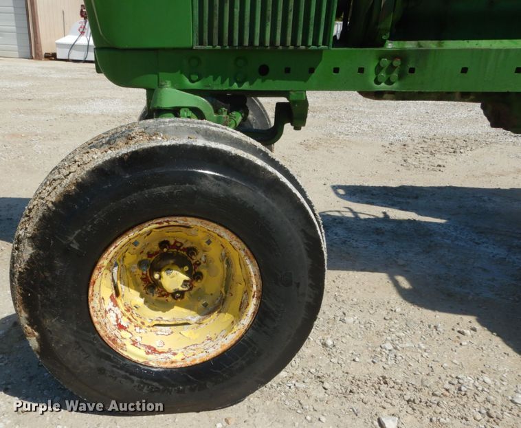 image for item GU9987 1967 John Deere 4020 tractor