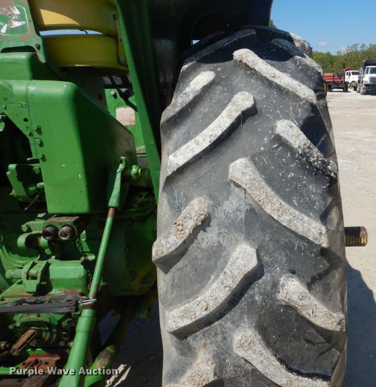 image for item GU9987 1967 John Deere 4020 tractor