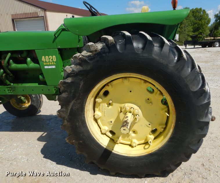 image for item GU9987 1967 John Deere 4020 tractor