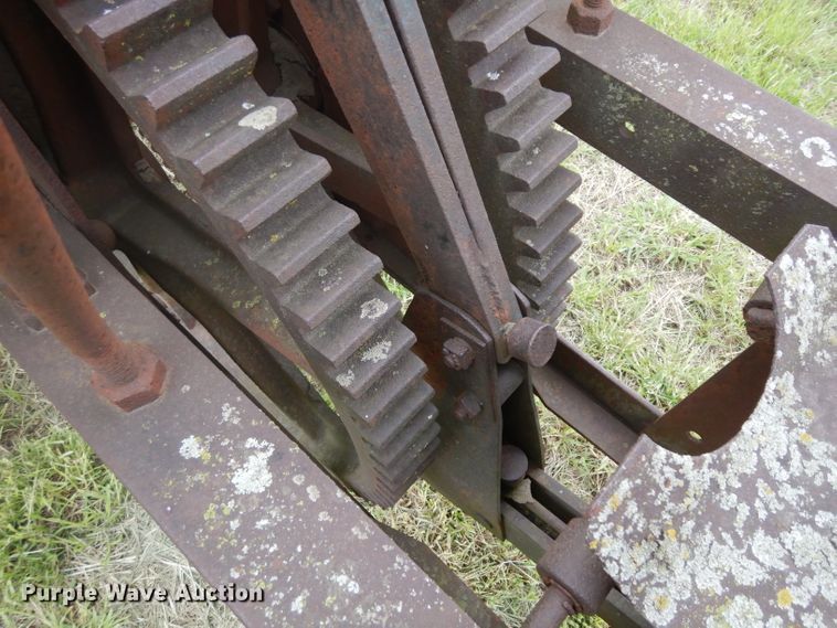 image for item GW9019 Ann Arbor 40 square baler