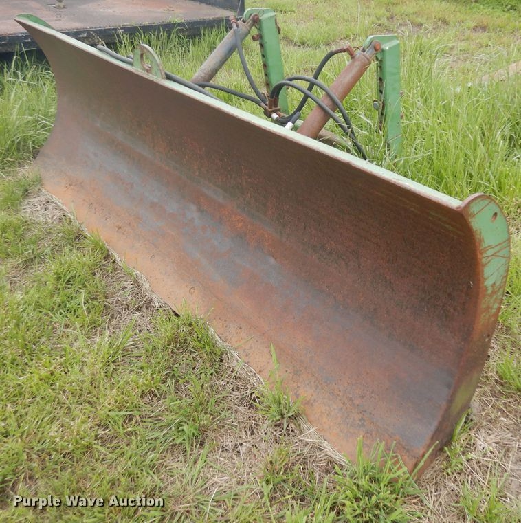 image for item GW9021 John Deere dozer blade