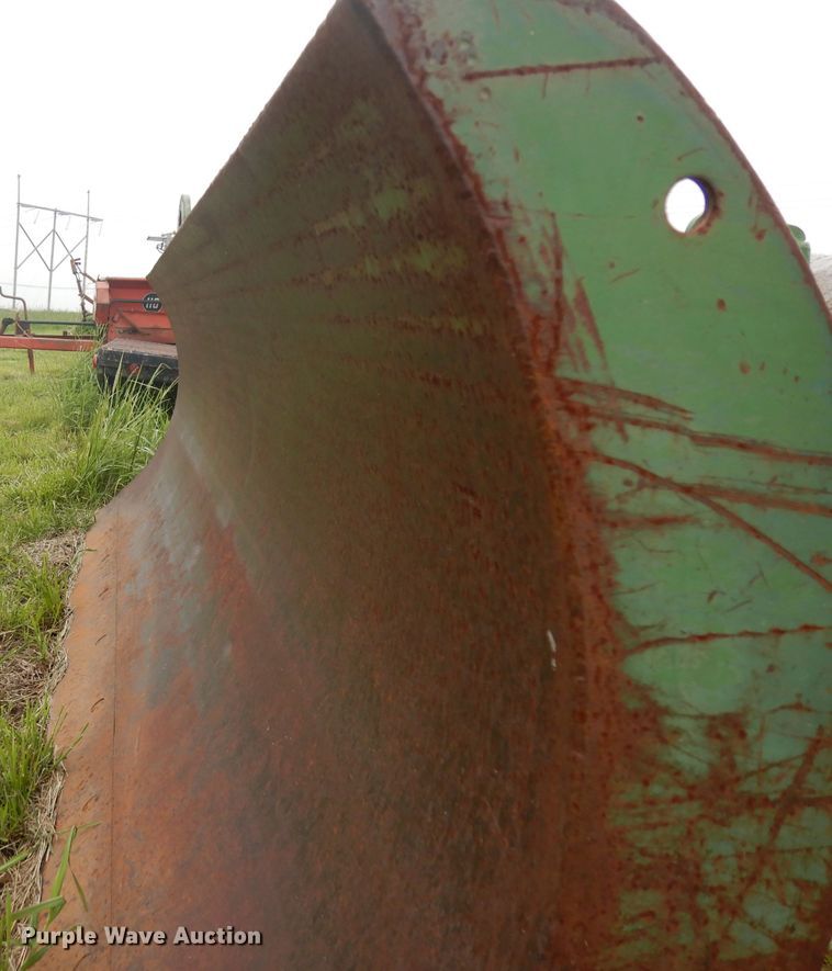 image for item GW9021 John Deere dozer blade