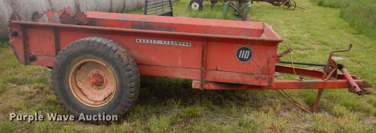 image for item GW9023 Massey-Ferguson 110 manure spreader