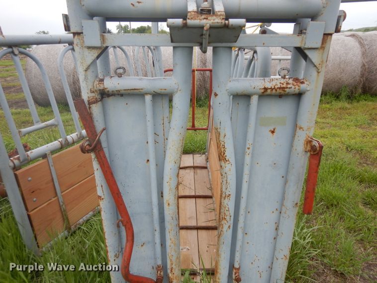 image for item GW9024 Filson squeeze chute