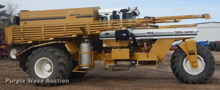 image for item GW9796 Ag-Chem TerraGator 1903 sprayer