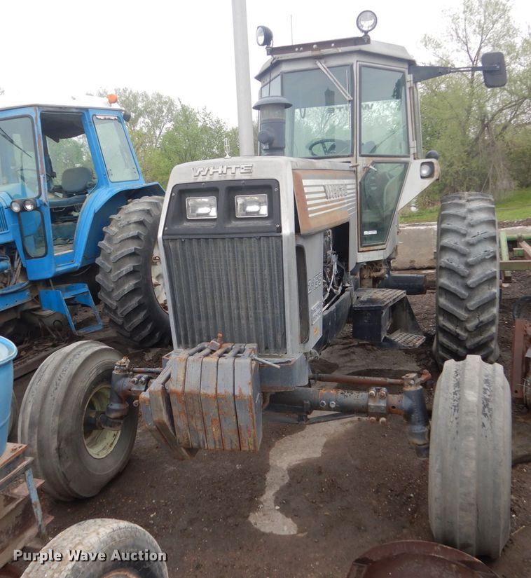 image for item GW9855 1978 White 2-155 Field Boss tractor