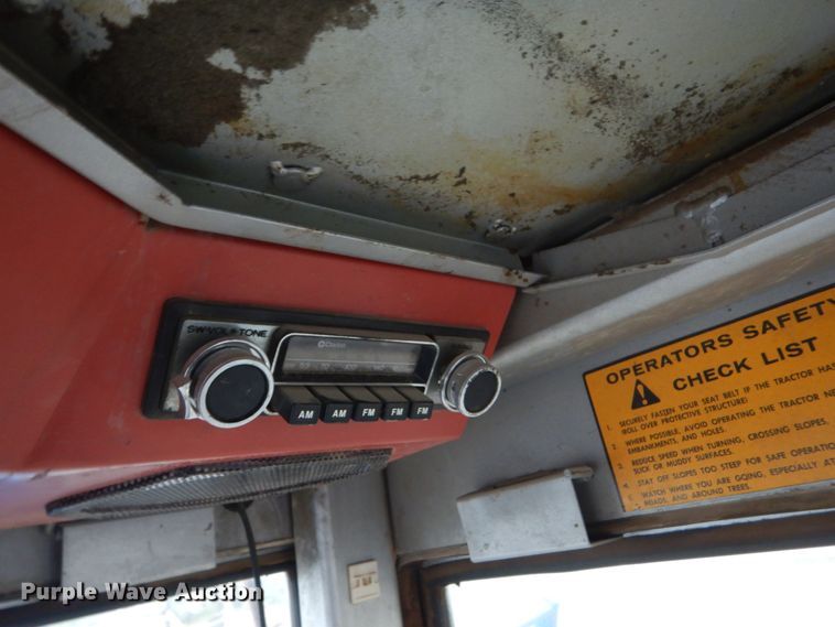 image for item GW9855 1978 White 2-155 Field Boss tractor