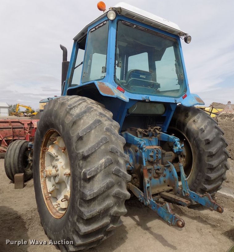 image for item GW9859 Ford TW30 tractor