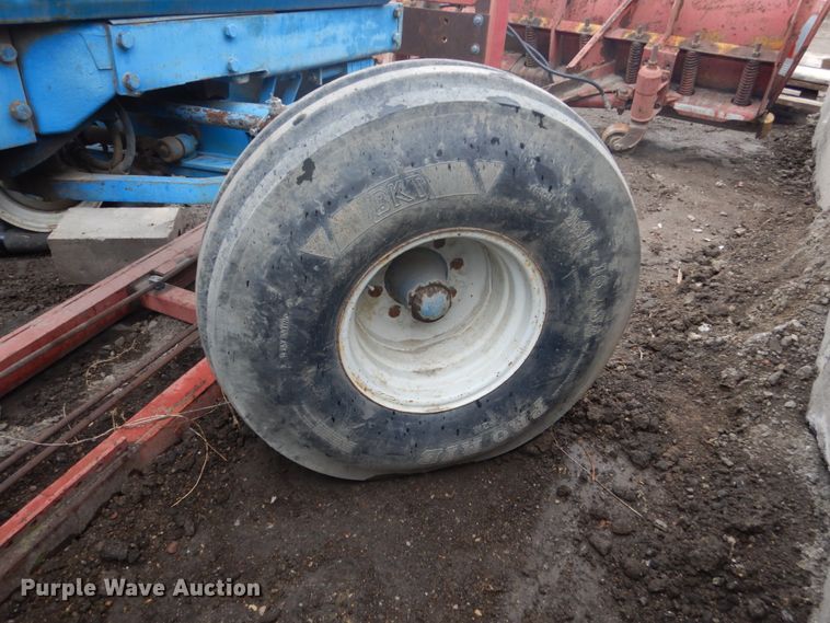 image for item GW9859 Ford TW30 tractor