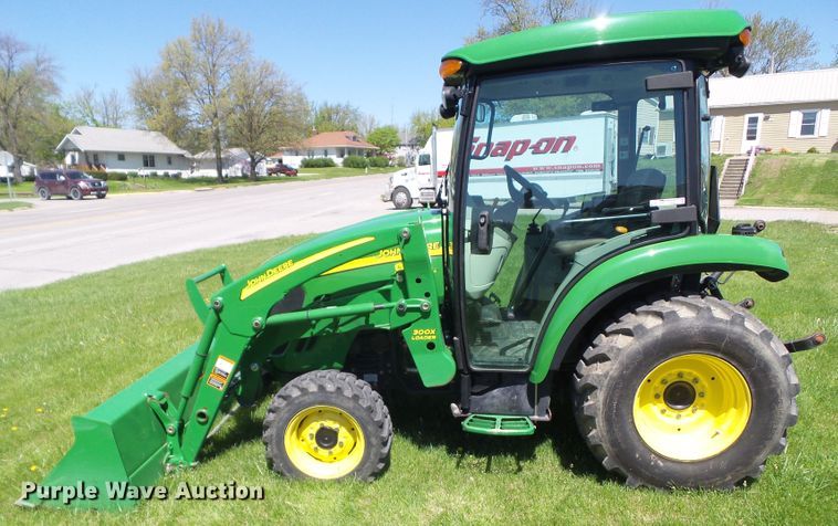 image for item GX9050 2009 John Deere 3720  MFWD tractor