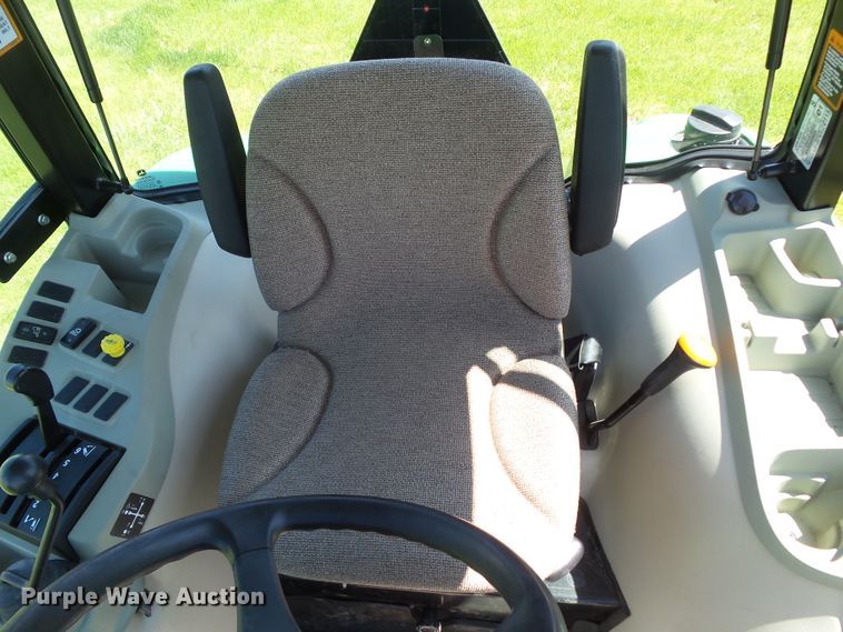 image for item GX9050 2009 John Deere 3720  MFWD tractor