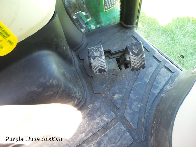 image for item GX9050 2009 John Deere 3720  MFWD tractor