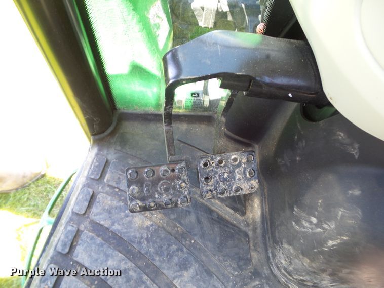 image for item GX9050 2009 John Deere 3720  MFWD tractor