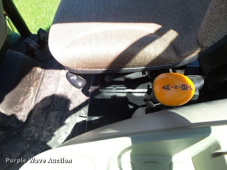 image for item GX9050 2009 John Deere 3720  MFWD tractor