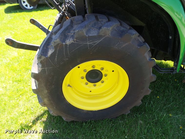 image for item GX9050 2009 John Deere 3720  MFWD tractor