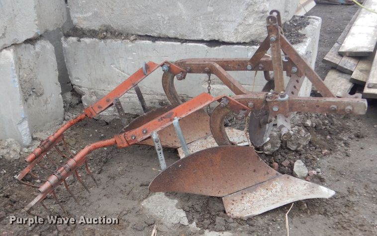 image for item GY9187 Ferguson two bottom plow