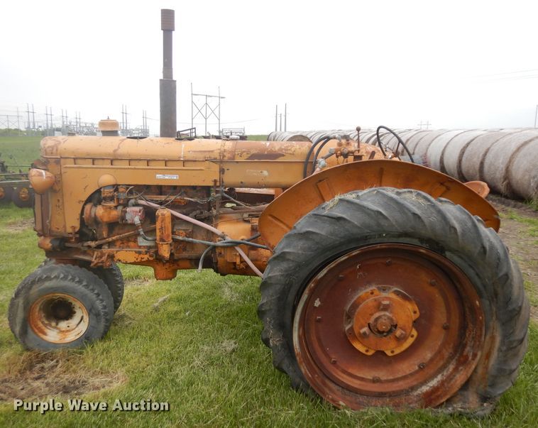 image for item GY9215 Minneapolis Moline 283A tractor