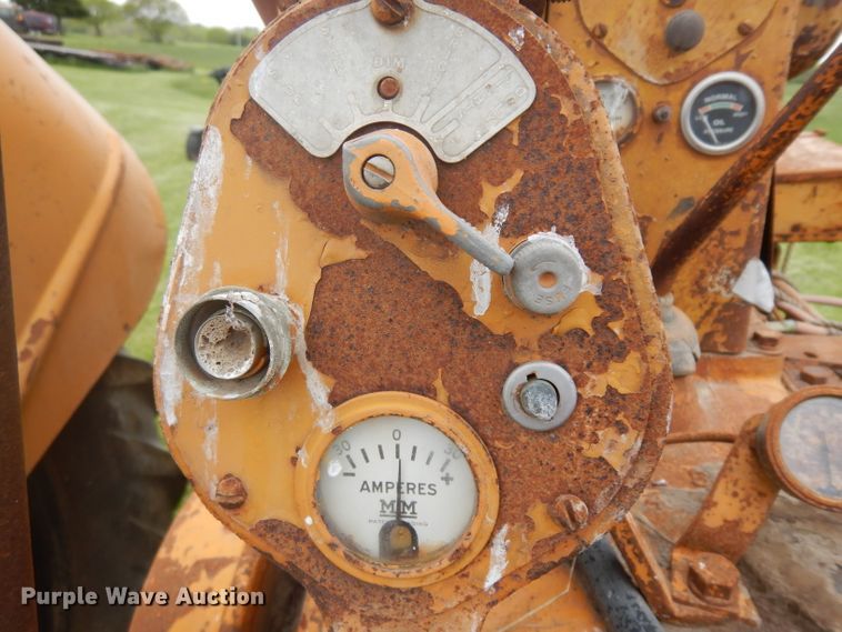 image for item GY9215 Minneapolis Moline 283A tractor