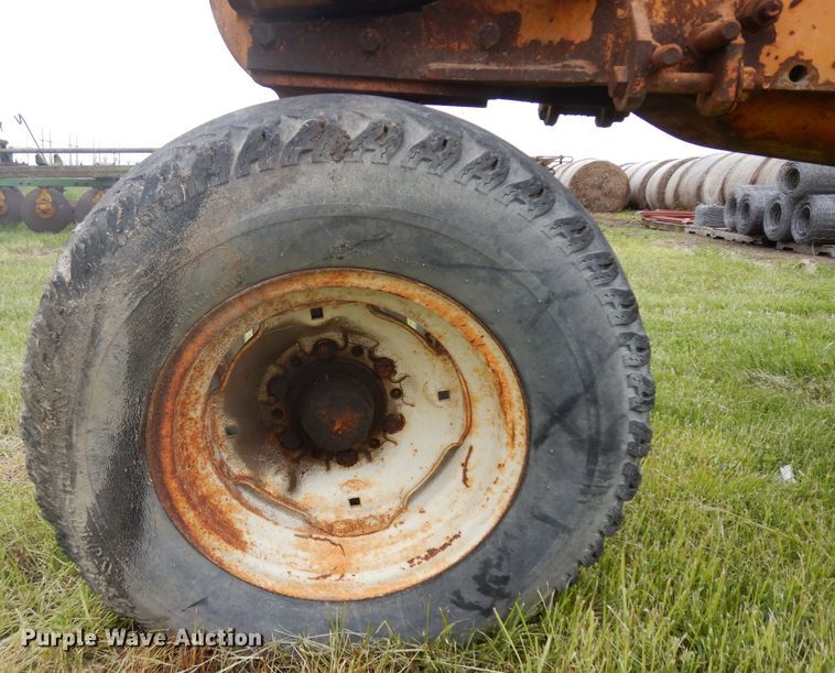 image for item GY9215 Minneapolis Moline 283A tractor