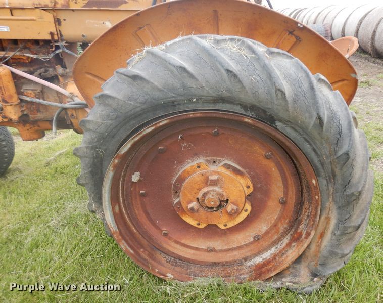 image for item GY9215 Minneapolis Moline 283A tractor