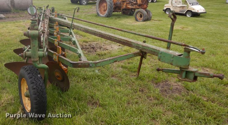 image for item GY9216 Seven bottom plow