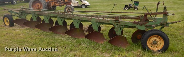image for item GY9216 Seven bottom plow