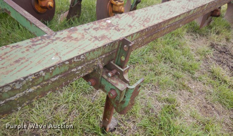 image for item GY9216 Seven bottom plow