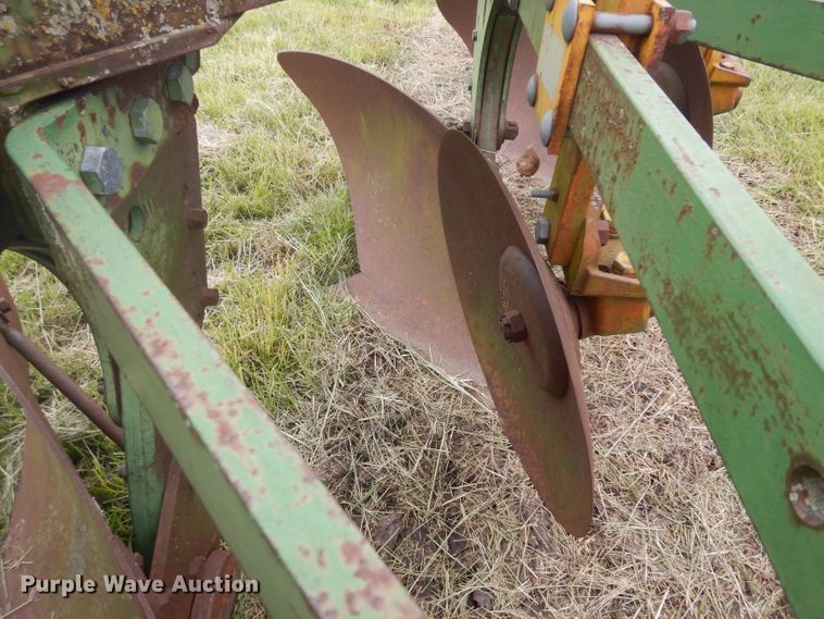 image for item GY9216 Seven bottom plow