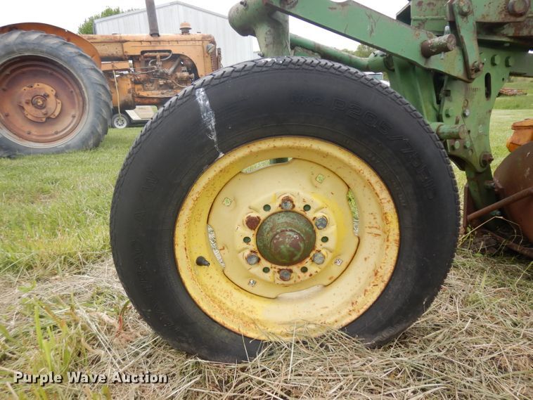 image for item GY9216 Seven bottom plow