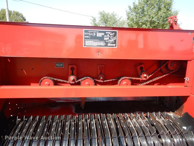 image for item HS9542 2005 Case IH SBX540 small square baler