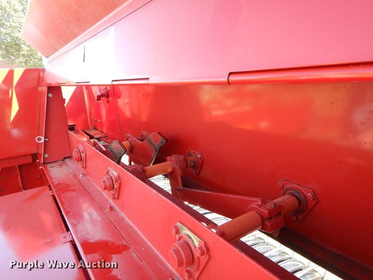 image for item HS9542 2005 Case IH SBX540 small square baler