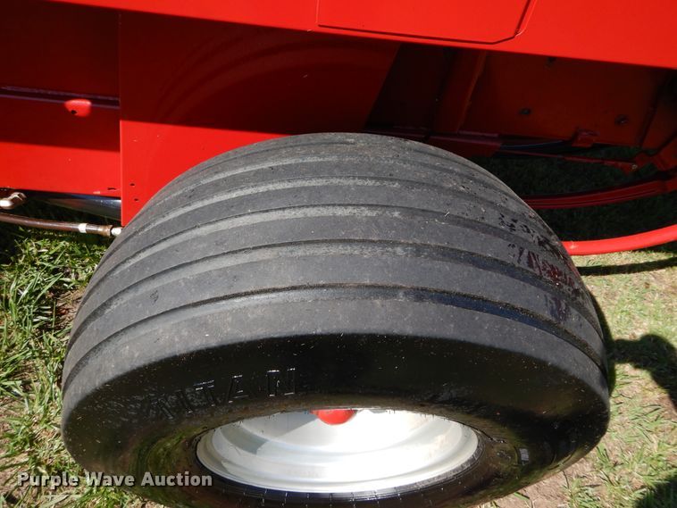 image for item HS9542 2005 Case IH SBX540 small square baler