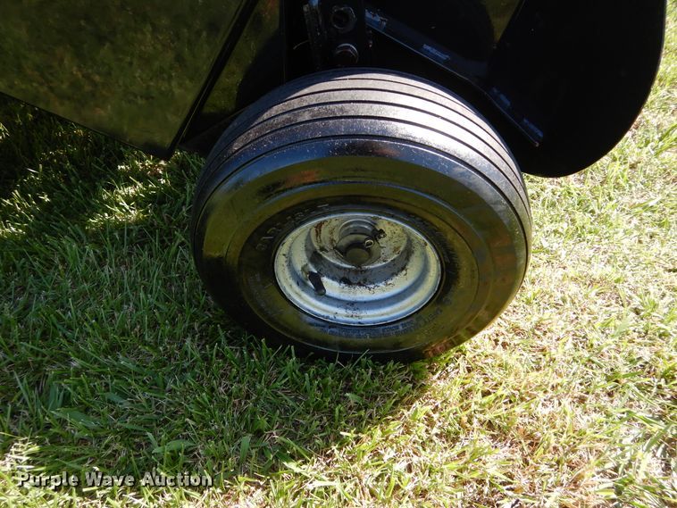 image for item HS9542 2005 Case IH SBX540 small square baler