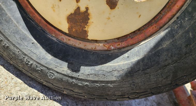 image for item K5860 PZ hay tedder