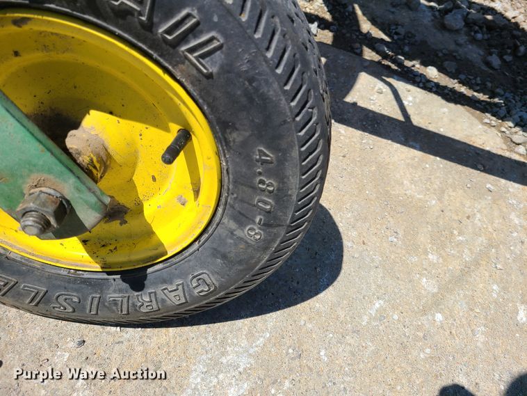 image for item K5861 John Deere hay rake