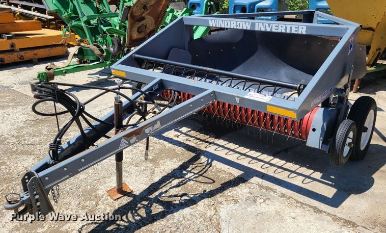 image for item K5863 Matador 7900 windrow inverter