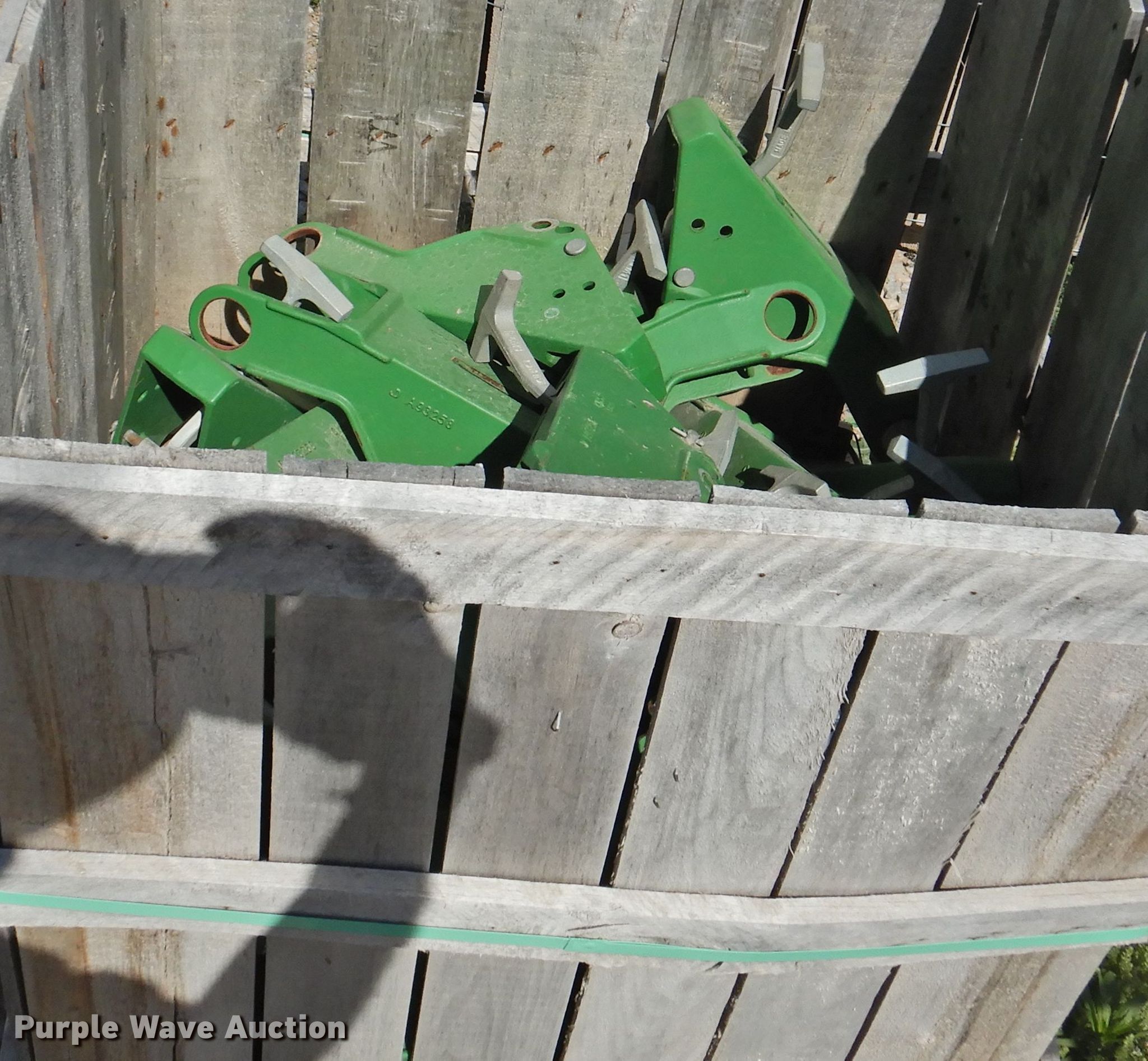 John Deere planter closing wheel frames in Amarillo , TX | Item GN9849 ...