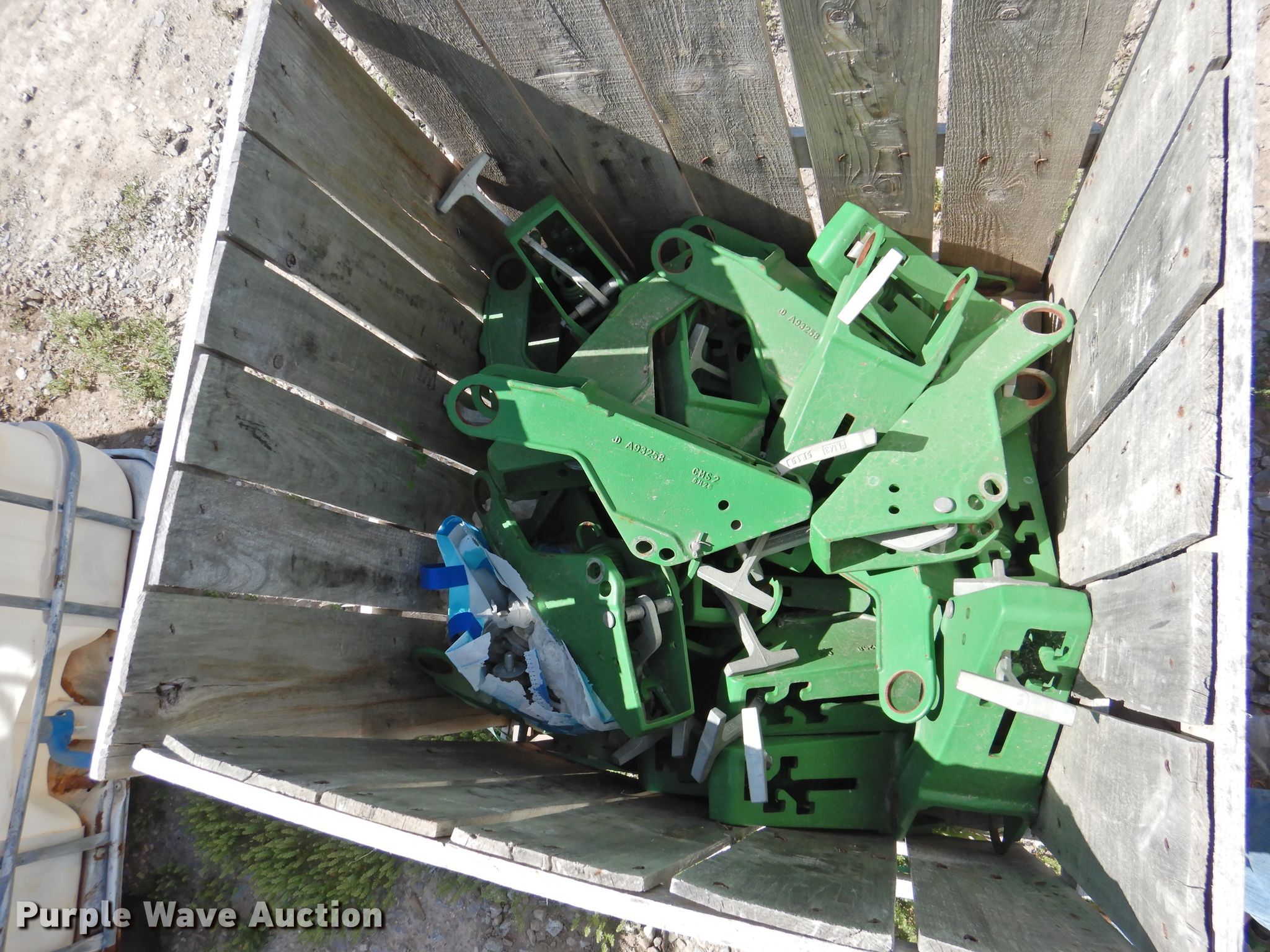 John Deere planter closing wheel frames in Amarillo , TX | Item GN9849 ...