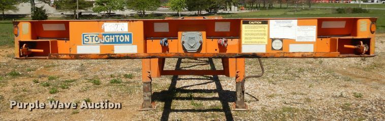 image for item DE5631 2001 Stoughton CCGN-48T flatbed trailer
