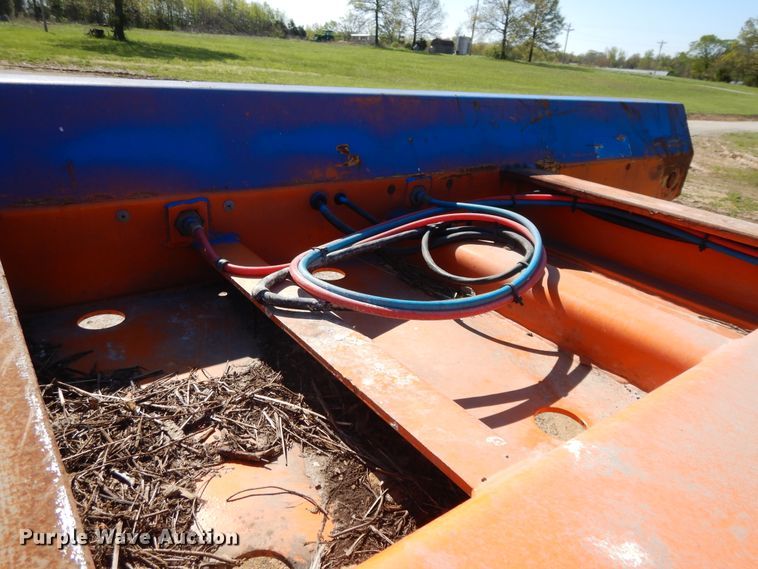 image for item DE5631 2001 Stoughton CCGN-48T flatbed trailer