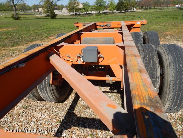 image for item DE5631 2001 Stoughton CCGN-48T flatbed trailer