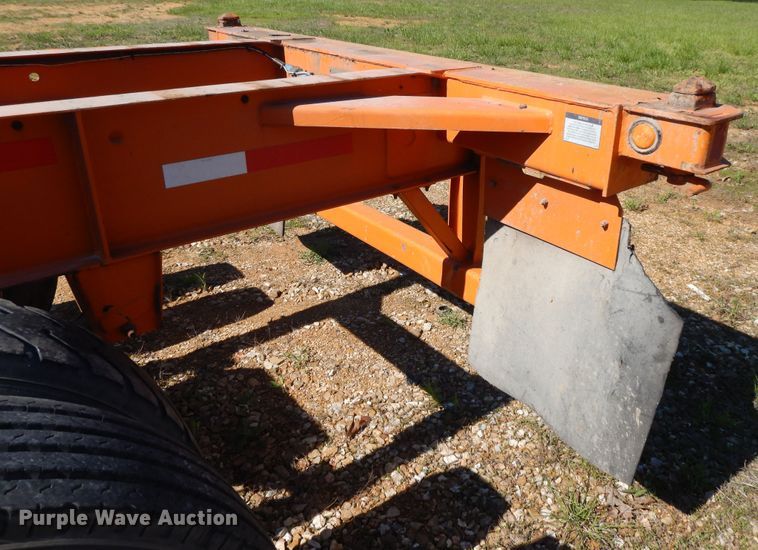 image for item DE5631 2001 Stoughton CCGN-48T flatbed trailer