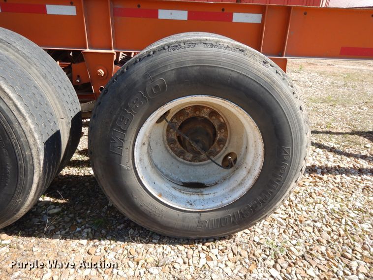 image for item DE5631 2001 Stoughton CCGN-48T flatbed trailer