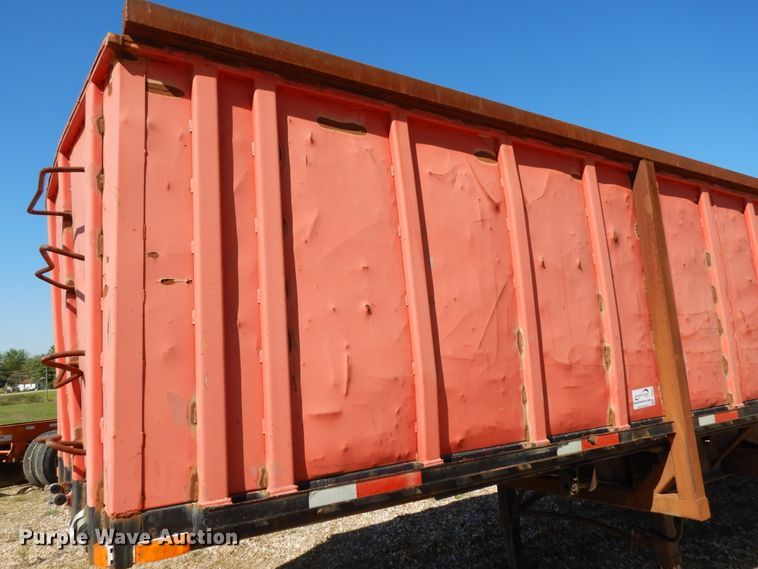 image for item DE5632 2000 Transcraft TL2000W2 scrap trailer