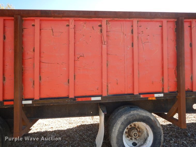 image for item DE5632 2000 Transcraft TL2000W2 scrap trailer