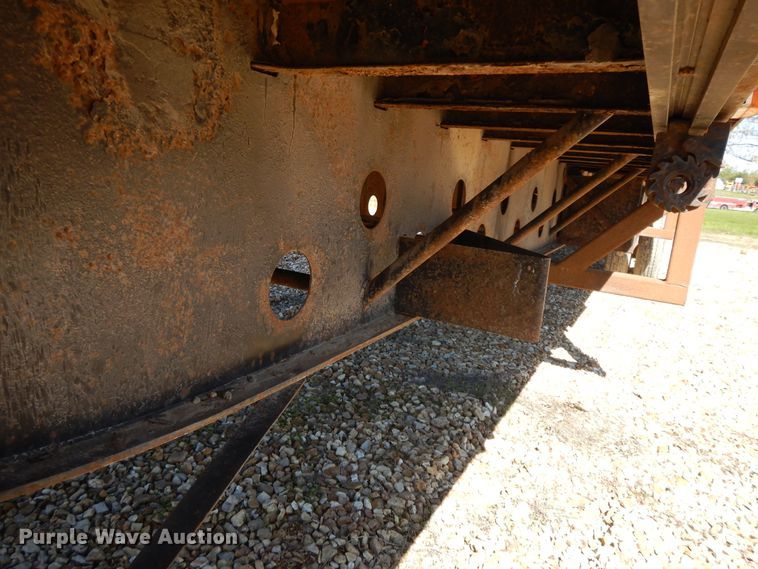 image for item DE5632 2000 Transcraft TL2000W2 scrap trailer