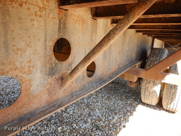 image for item DE5632 2000 Transcraft TL2000W2 scrap trailer