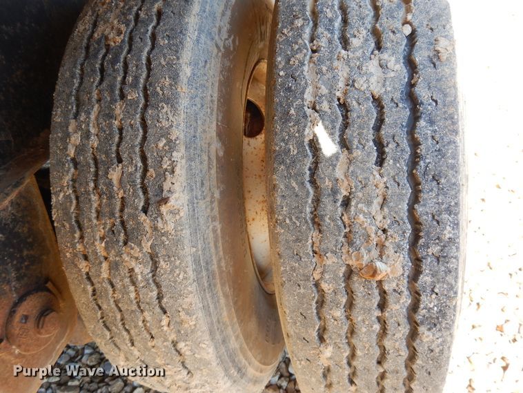 image for item DE5632 2000 Transcraft TL2000W2 scrap trailer